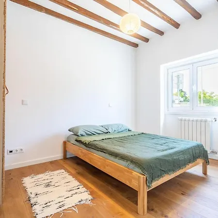 Apartment Serene 4Br Family Home By River *