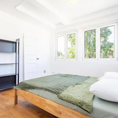 Serene 4Br Family Home By River Lisbon