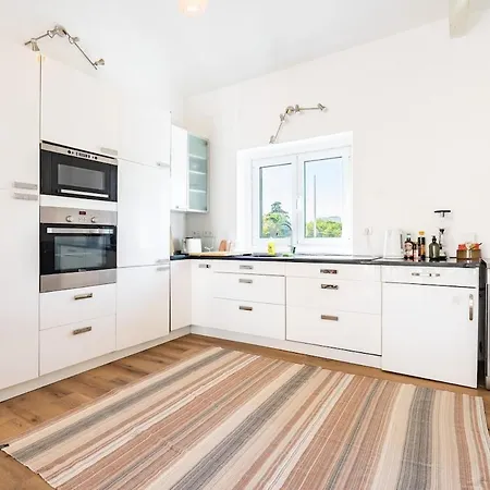Apartment Serene 4Br Family Home By River Lisbon